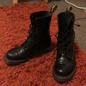 Doc Martens The Original Boot Women’s 7